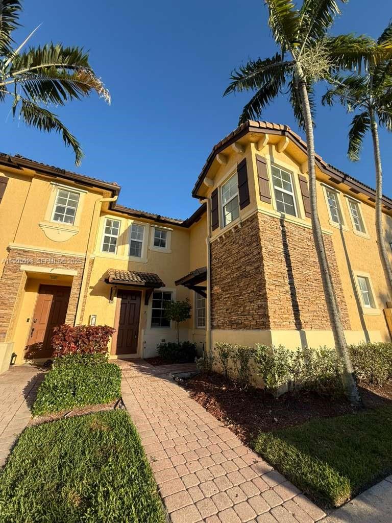 9269 SW 227th St #8 - 9269 SW 227th St #8, Cutler Bay, FL 33190 Luxury Property | Jose Angel Pina
