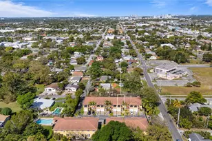 330 SW 2nd Ave, Hallandale Beach, FL 33009 - Photo 33