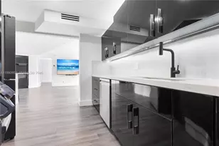 5420 N Ocean Dr, Singer Island, FL 33404 - Photo 11