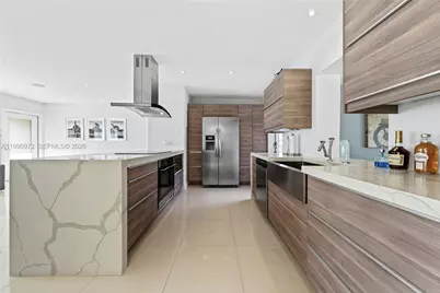 217 E Acre Dr, Plantation, FL 33317 - Photo 13