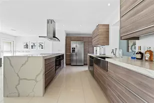 217 E Acre Dr, Plantation, FL 33317 - Photo 13