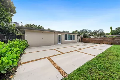 217 E Acre Dr, Plantation, FL 33317 - Photo 27