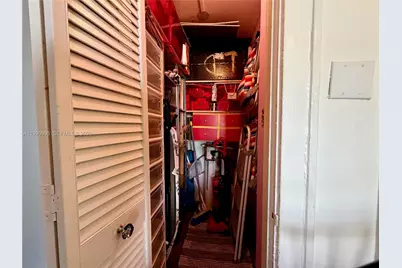 536 14th St #205, Miami Beach, FL 33139 - Photo 15