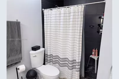 7809 NW 114th Path, Doral, FL 33178 - Photo 13
