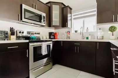 8765 NW 22nd Place, Miami, FL 33147 - Photo 31