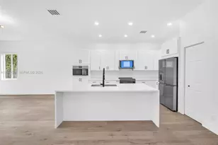 19381 Stonebrook St, Weston, FL 33332 - Photo 13