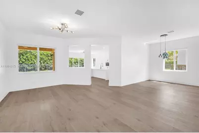 19381 Stonebrook St, Weston, FL 33332 - Photo 5