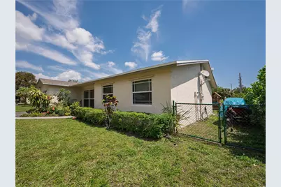 401 NW 83rd Way, Pembroke Pines, FL 33024 - Photo 11