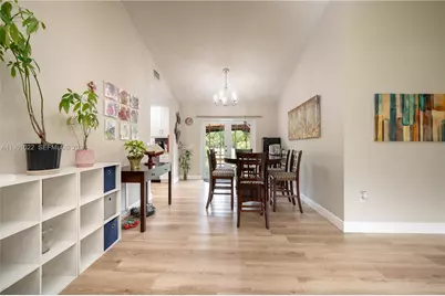 401 NW 83rd Way, Pembroke Pines, FL 33024 - Photo 21