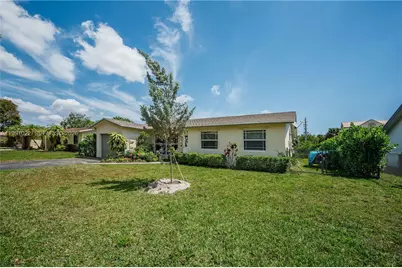 401 NW 83rd Way, Pembroke Pines, FL 33024 - Photo 11