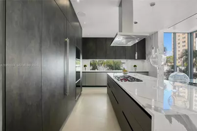 501 Palm Dr, Hallandale Beach, FL 33009 - Photo 19