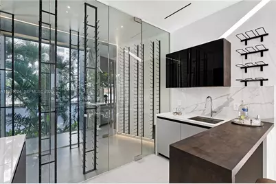 501 Palm Dr, Hallandale Beach, FL 33009 - Photo 25