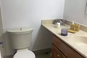 2 Briarwood Cir, Hollywood, FL 33024 - Photo 19