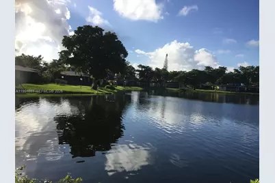 2 Briarwood Cir #212, Hollywood, FL 33024 - Photo 47