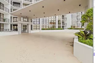 600 Parkview Dr, Hallandale Beach, FL 33009 - Photo 21