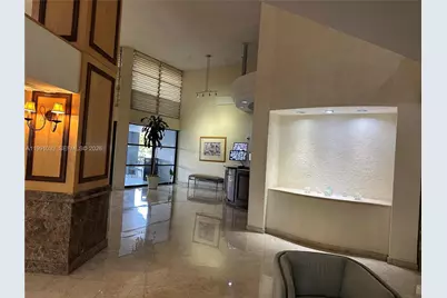 600 Parkview Dr #717, Hallandale Beach, FL 33009 - Photo 3