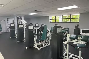 600 Parkview Dr, Hallandale Beach, FL 33009 - Photo 29