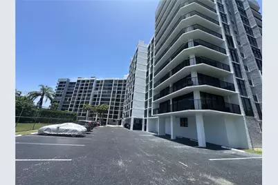 600 Parkview Dr #717, Hallandale Beach, FL 33009 - Photo 23