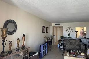 600 Parkview Dr, Hallandale Beach, FL 33009 - Photo 11
