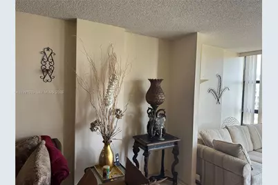 600 Parkview Dr #717, Hallandale Beach, FL 33009 - Photo 19