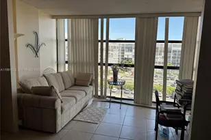 600 Parkview Dr, Hallandale Beach, FL 33009 - Photo 19