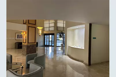 600 Parkview Dr #717, Hallandale Beach, FL 33009 - Photo 11