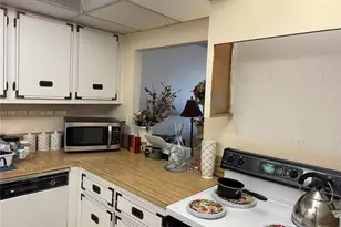 600 Parkview Dr, Hallandale Beach, FL 33009 - Photo 11