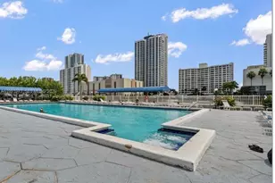 600 Parkview Dr, Hallandale Beach, FL 33009 - Photo 25