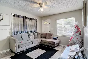 627 Washington Ave, Lake Wales, FL 33853 - Photo 9