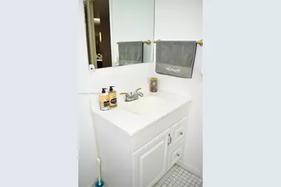 9800 Sunrise Lakes Blvd #208, Sunrise, FL 33322 - Photo 35