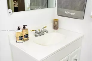 9800 Sunrise Lakes Blvd, Sunrise, FL 33322 - Photo 35