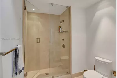 3535 Hiawatha Ave #405, Miami, FL 33133 - Photo 29