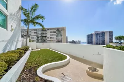 218 SE 14th St #1007, Miami, FL 33131 - Photo 19