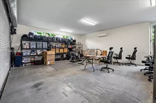 3465 N Meridian Ave, Miami Beach, FL 33140 - Photo 35