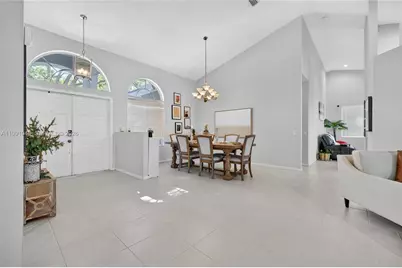 5318 NW 57th Ave, Coral Springs, FL 33067 - Photo 9