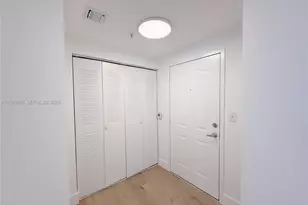 5077 NW 7th St, Miami, FL 33126 - Photo 7