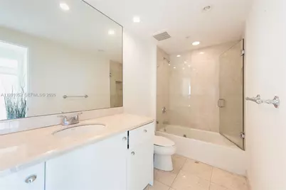 19400 Turnberry Way #1621, Aventura, FL 33180 - Photo 13