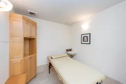 19400 Turnberry Way #1621, Aventura, FL 33180 - Photo 33