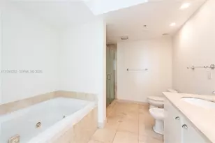 19400 Turnberry Way, Aventura, FL 33180 - Photo 15