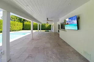 8975 SW 83rd St, Miami, FL 33173 - Photo 25