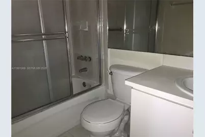 4550 NW 9th St #414E, Miami, FL 33126 - Photo 5