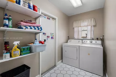 5171 SW 20th St, Plantation, FL 33317 - Photo 11