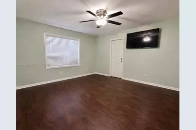 15182 SW 171st St, Miami, FL 33187 - Photo 9