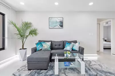 233 SE 4th Ter, Dania Beach, FL 33004 - Photo 11