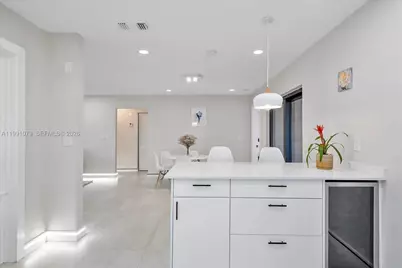 233 SE 4th Ter, Dania Beach, FL 33004 - Photo 7