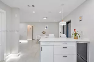 233 SE 4th Terrace, Dania Beach, FL 33004 - Photo 7