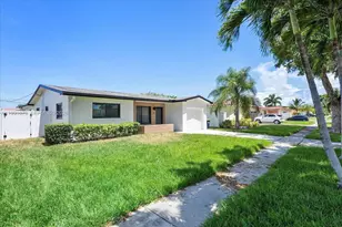 233 SE 4th Terrace, Dania Beach, FL 33004 - Photo 3