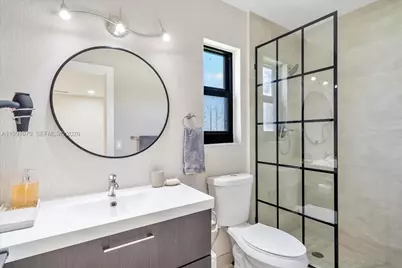 233 SE 4th Ter, Dania Beach, FL 33004 - Photo 19