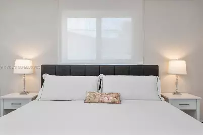 233 SE 4th Ter, Dania Beach, FL 33004 - Photo 17