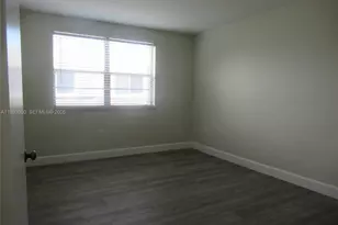 6825 SW 45th Ln, Miami, FL 33155 - Photo 9